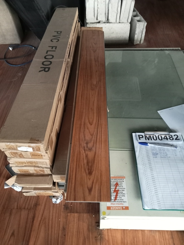 PM00482 - VINYL TILES