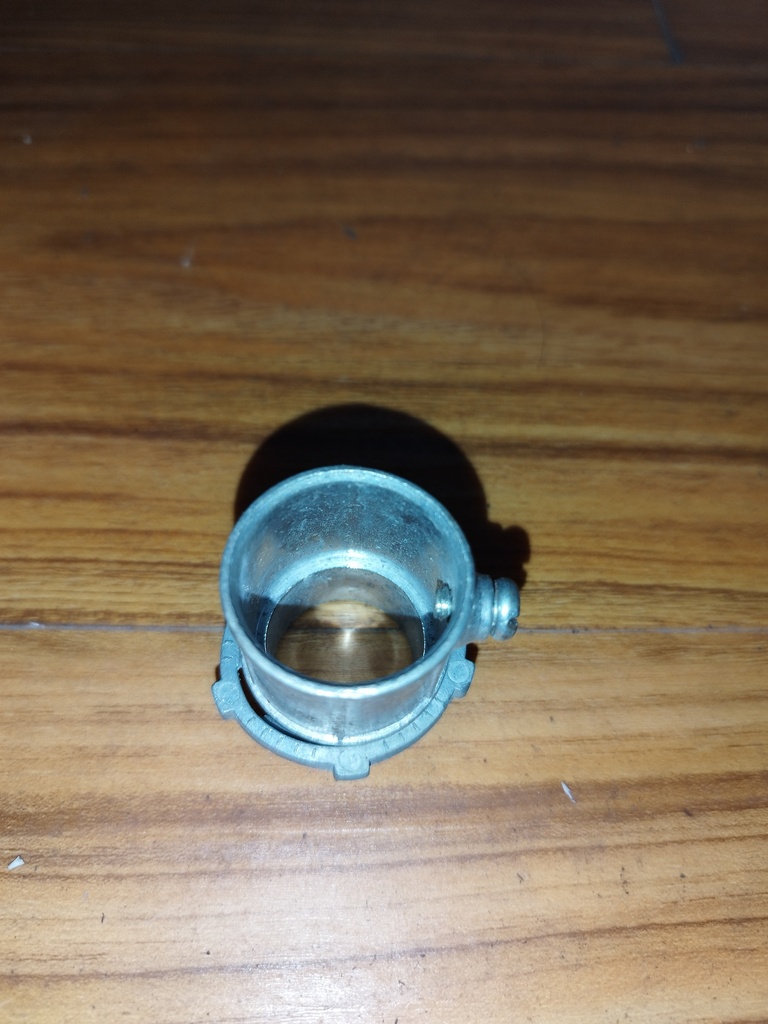 PM00588 - EMT CONNECTOR WITH LOCKNUT L5cm x 3/4 diameter