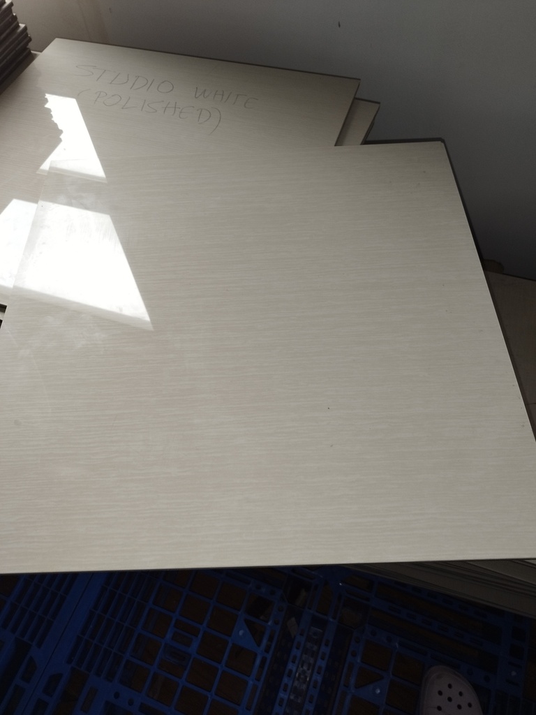 PM00619 - STUDIO WHITE POLISHED 60X60 TILES